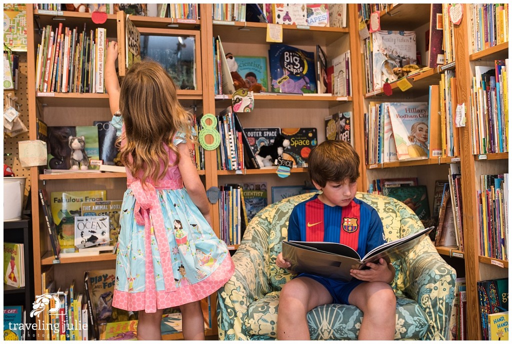 kids reading bookstore